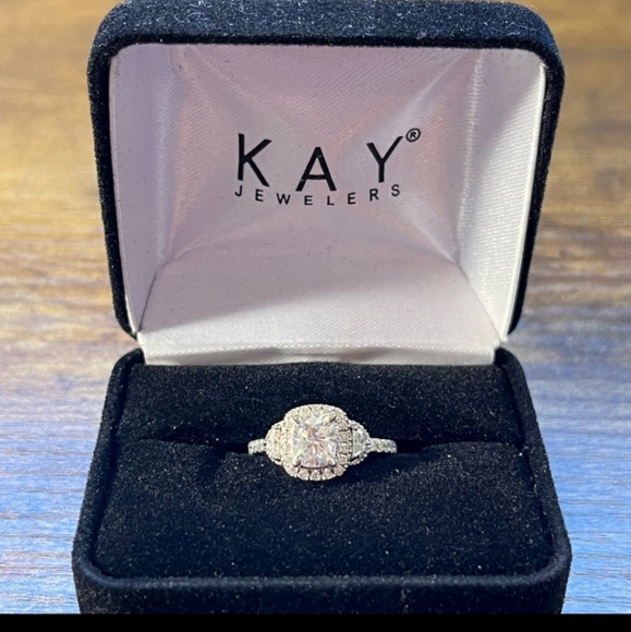 Kay Jewelers Jewelry - 🚨💍Kays Beautiful Cushion Cut Halo Moissanite Diamond Size 5.25